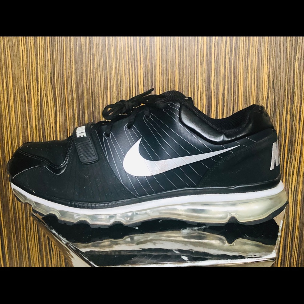 Nike Flywire With Builtin Sensor - image 1